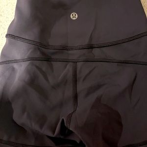Lululemon 2.5 spandex grey (they don’t sell these anymore)